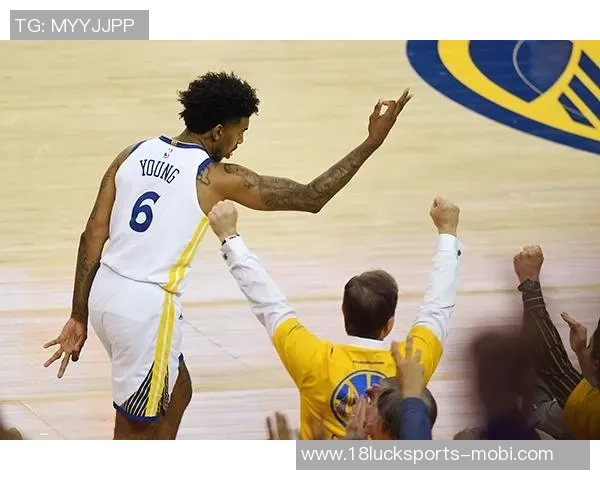 张佳玮分析勇士战术转变与巴特勒的多面手能力